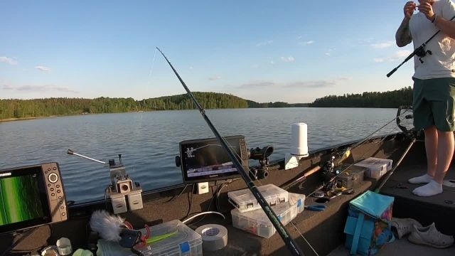 Testing out the chest cam live :) Fish @47min